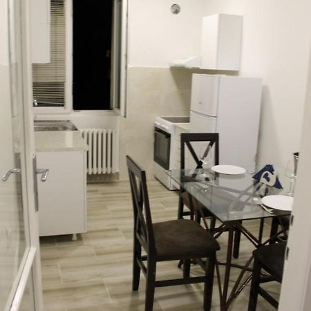 Apartment 51 - Bright, Spacious, Lux 1 Bedroom In The City Center - Stari Grad Beograd Eksteriør billede