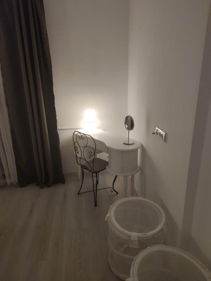 Apartment 51 - Bright, Spacious, Lux 1 Bedroom In The City Center - Stari Grad Beograd Eksteriør billede
